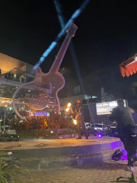 Evento corporativo em Curitiba com iluminacao externa